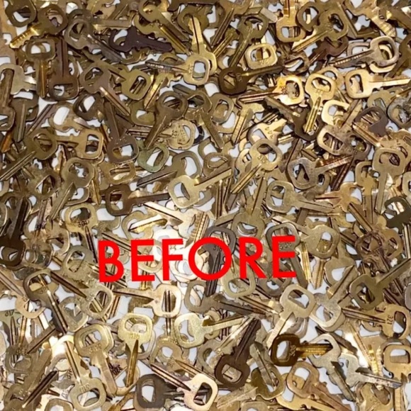 Louis Vuitton Key 1 pc 💯%Authentic - Picture 4 of 7